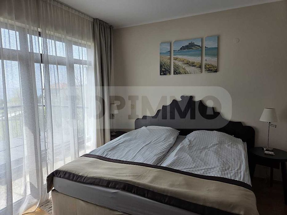 Продава се Четиристаен апартамент в с. Топола, Област Добрич - 216 кв.м за 827 €/кв.м - Снимка #14