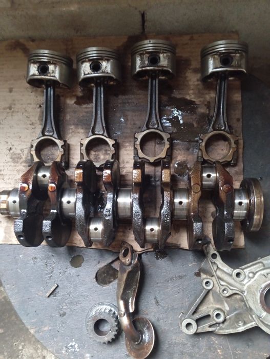 Двигатель на разбор