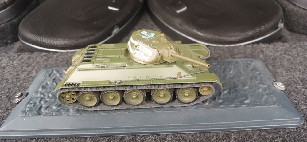 коллекционная модель танка т-34