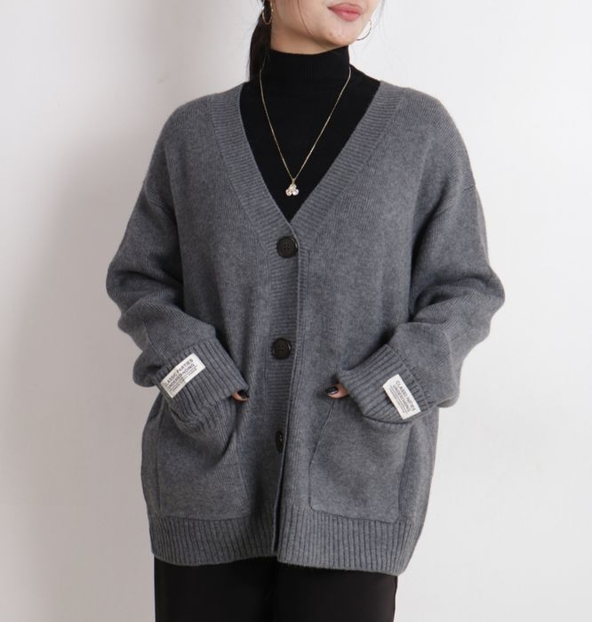 Кардиган женский, трикотажный, с пуговицами и карманами