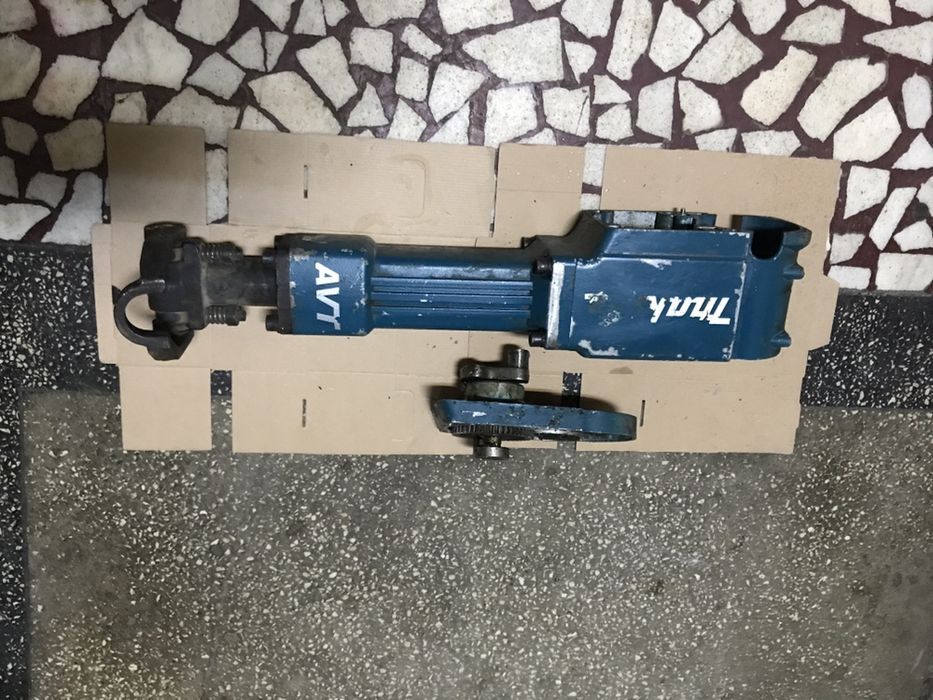 Demolator Pikamer Makita AVT Pentru Piese