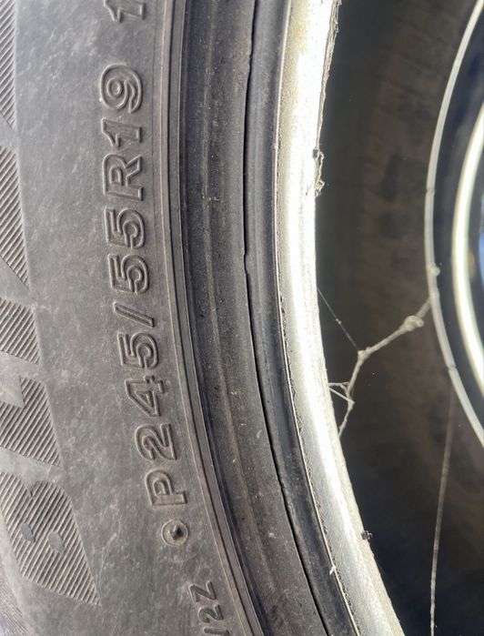 Продам два колеса 245/55/r19