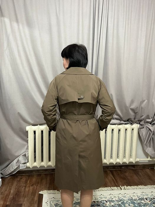 Продам плащь новый