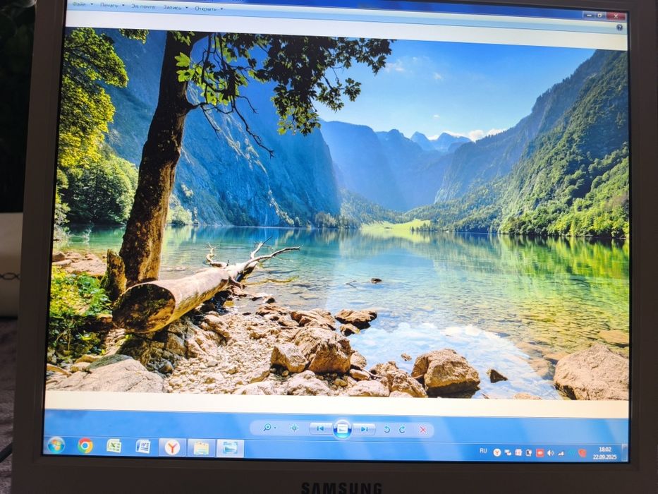 Монитор Samsung Sync Master 710n