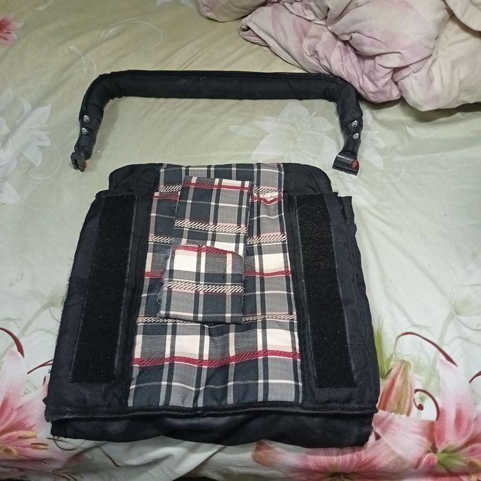 Продам детскую инвалидную коляску