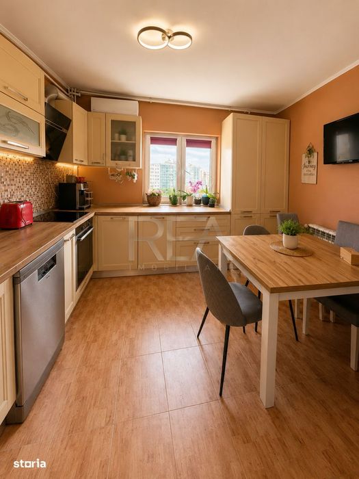 4 camere Vitan decomandat,centrala,inst. schimb.,parcare,an 1990,metro