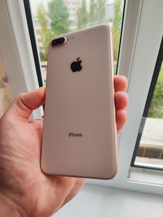 iPhone 8 Plus 64 GB Gold zor sostoyaniya arzon narxda