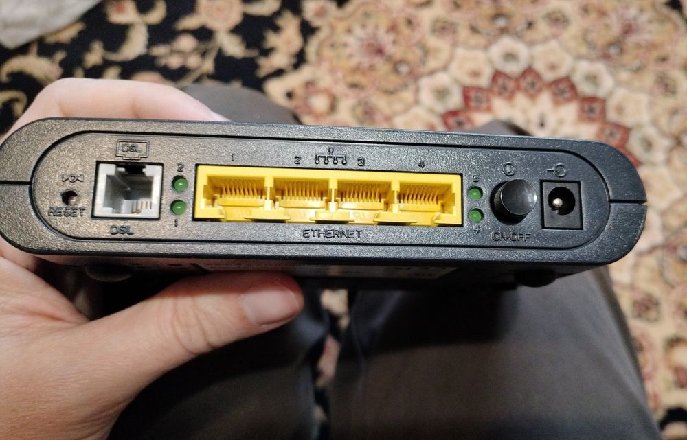 Vand tastatura imprimanta HP router / incarcator auto jack subtire