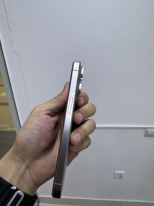 Продается Iphone 15 pro