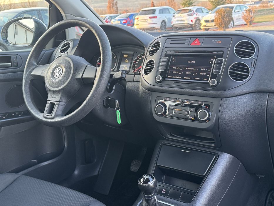 Vând Volkswagen Golf 6 Plus Motor 1.6 Diesel 153000 Km 105 CP Euro 5