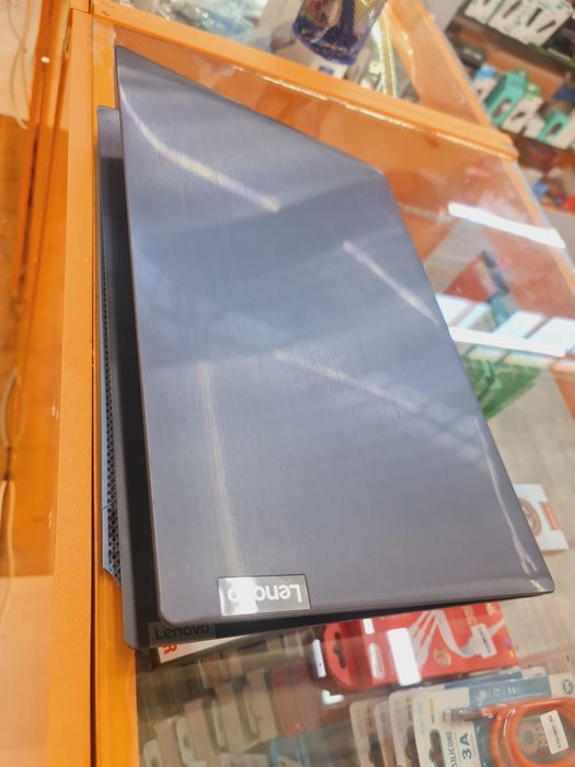 Ноутбук Lenova 1TB