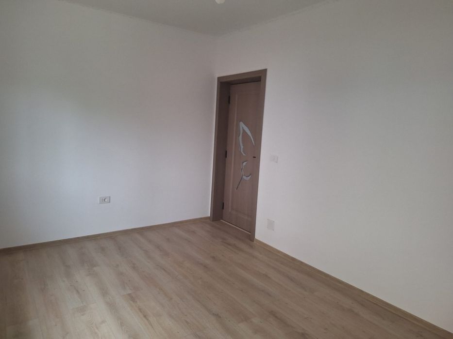 Casă 4 camere Vișani