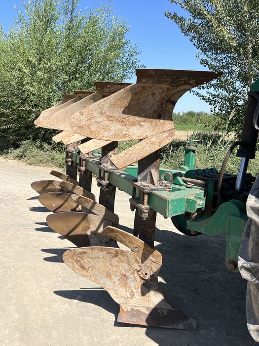 Belarus MTZ 1221.2