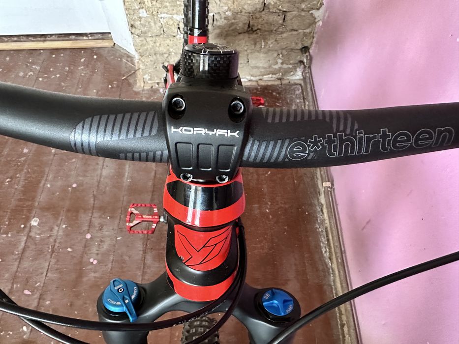 Yt Tues 2016 marime M