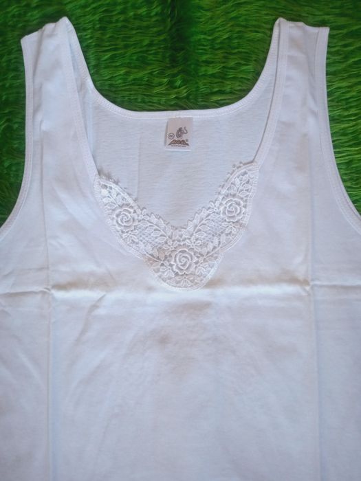 Продавам нови дамски памучни корсажи