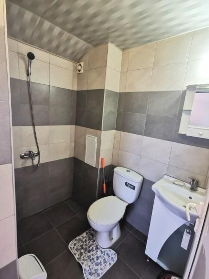 Дава се под наем Едностаен апартамент в София, Левски - 55 кв.м за 320 € - Снимка #3