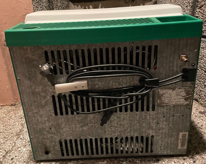 Хладилник на Ток и Газ