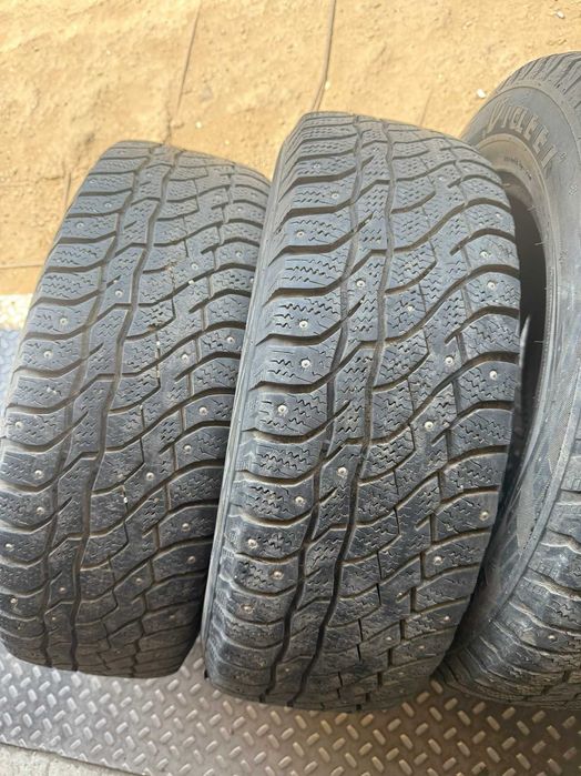 215/65 R16 Зимние шины Виатти