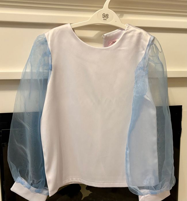 Costum serbare Craciun bluza si fusta albe