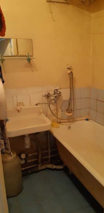 продам 3 ком квартиру на Уюте