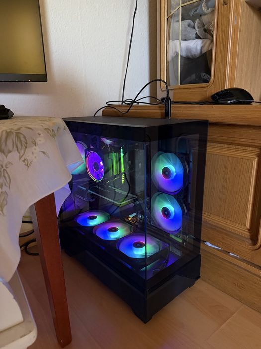 Vand pc high end complect de joc