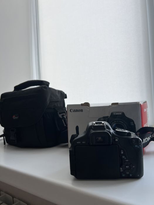 Фотоапарат Canon