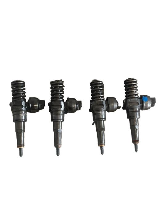 Set Injectoare Combustibil Volkswagen Passat 3C2 2005 - 2010 2.0 Tdi B