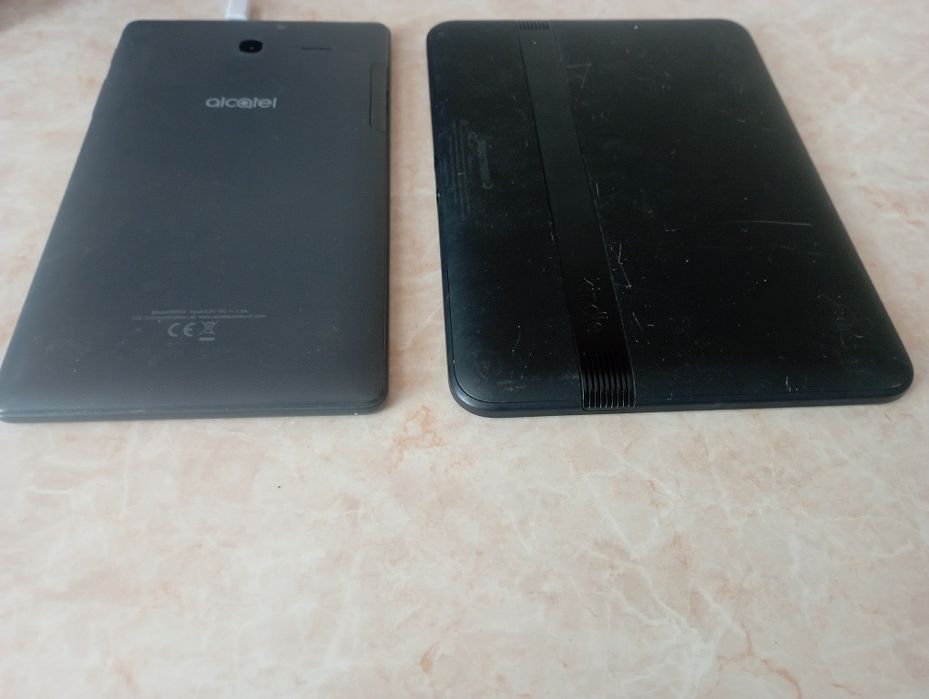 Продавам таблети 2 броя