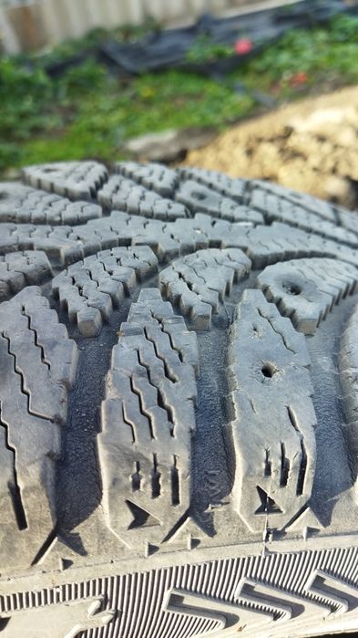 Зимняя резина 195/65/15