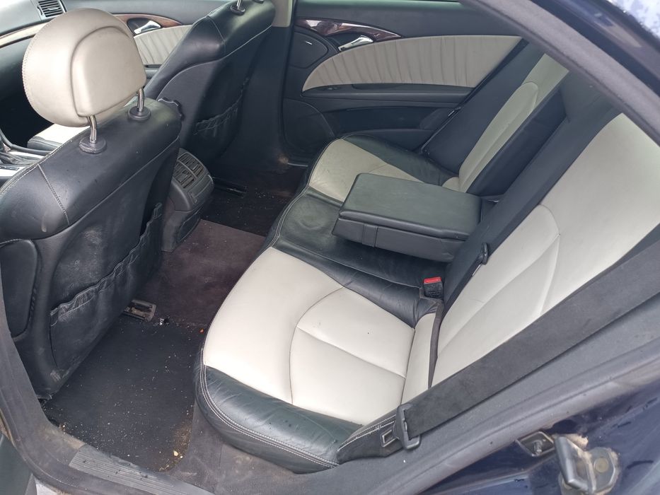 Мерцедес е270 w211