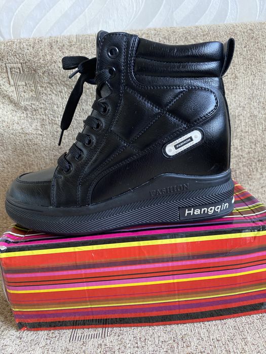 Ботинки новые