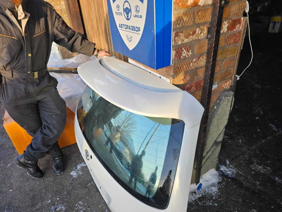 Спойлер Lexus  RX300