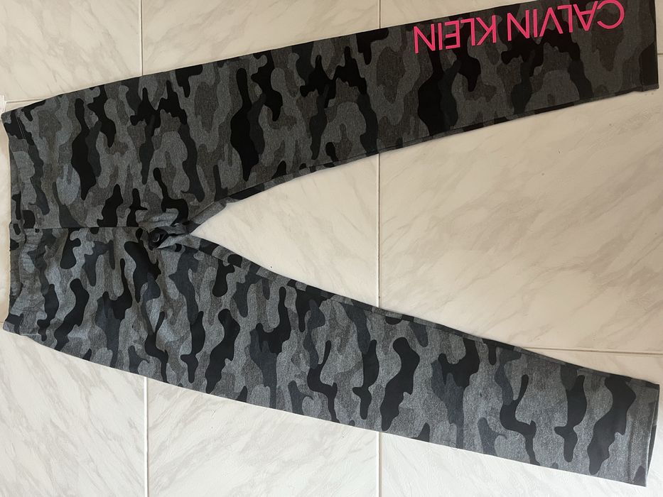 Нов тийн клин Calvin Klein