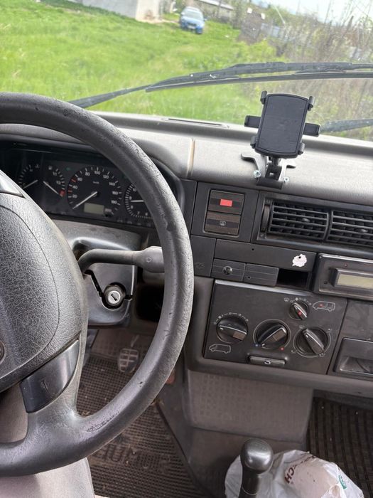 Vând VW Transporter (T4) – Autoutilitară N1 cu Suprastructură Deschisă și Stelaj