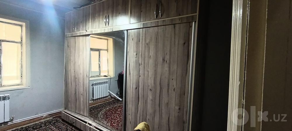Шкаф срочно надо продать состояние нормальное