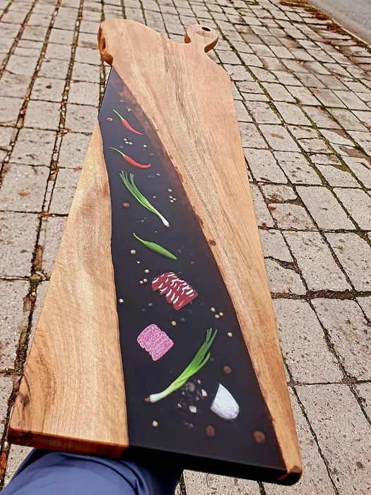 Дъска от епоксидна смола и дърво