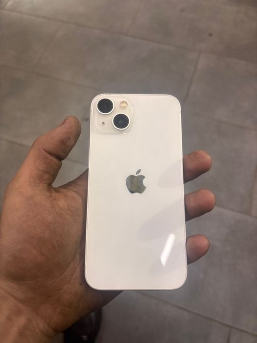 Продам айфон 13 .