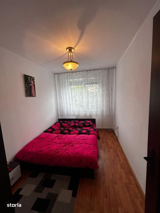 Apartament 4 camere, 87 mp utili, etaj 1, Zona Semilina