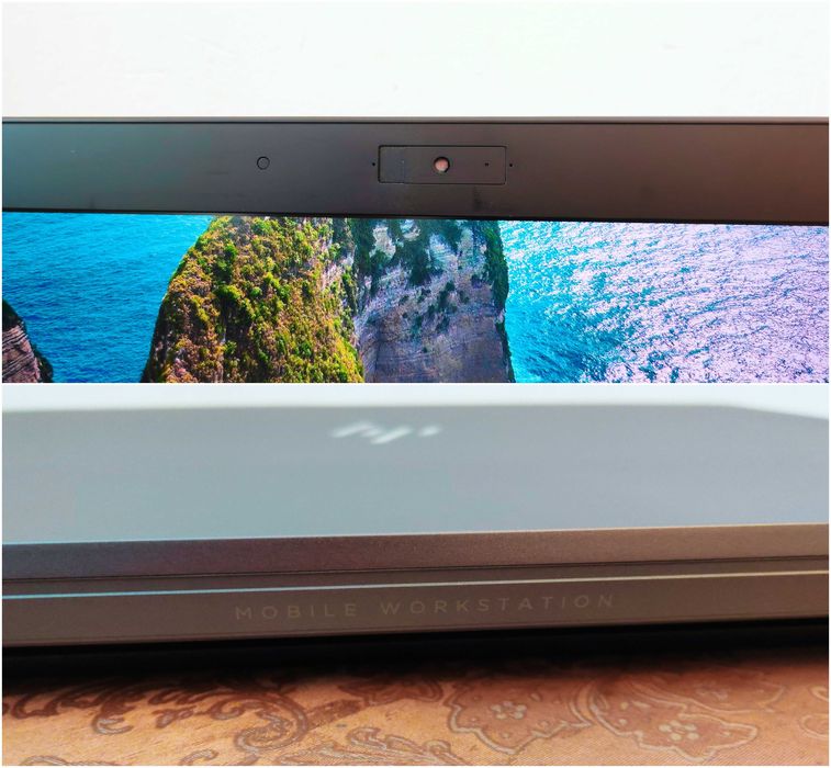 HP ZBook 17 DreamColor/Core i7-9750H/RTX 4000 8GB/32GB RAM/1TB SSD