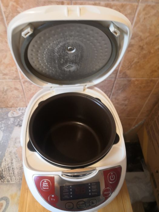 Multicooker Tefal Fuzzy, 12 funcții, 5L