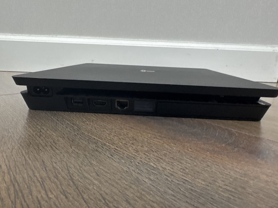 Playstation4 продаю срочно