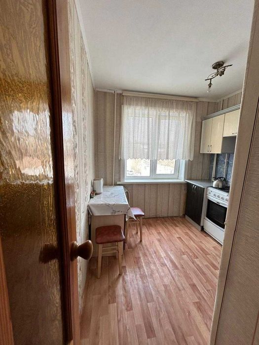Продам 2 комнатную квартиру в Центре!