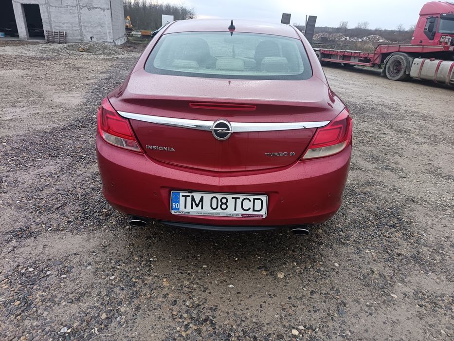 Opel insignia 2l benzina turbo4x4 220cp an 2009