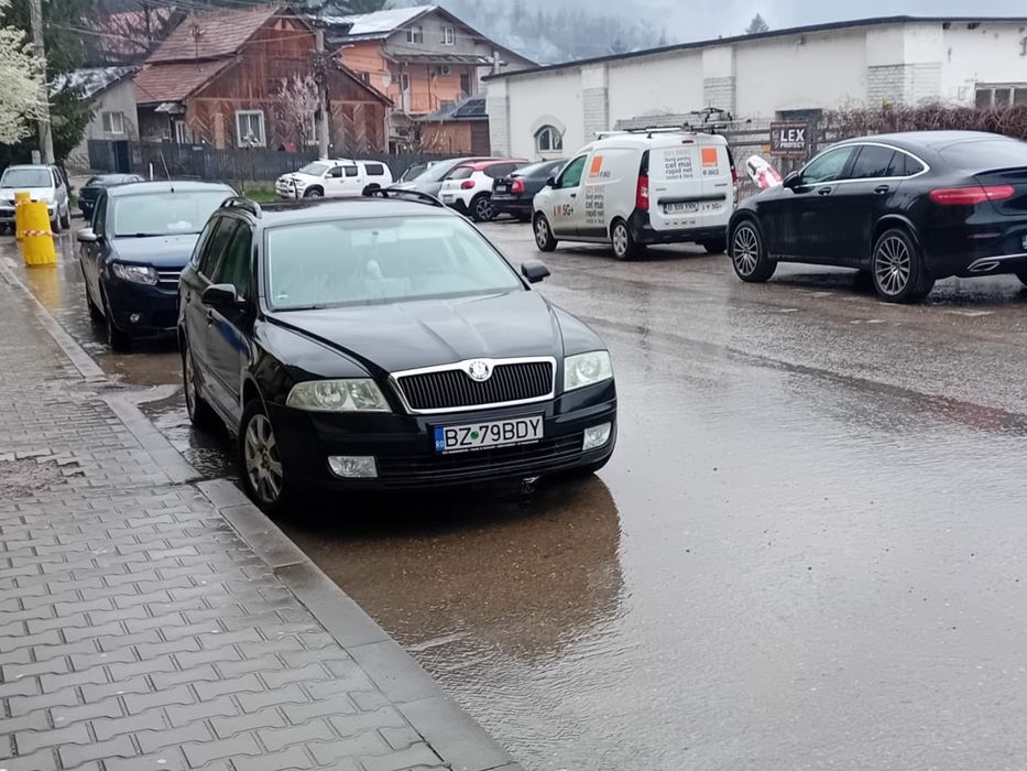 Vând skoda octavia