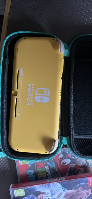 Nintendo switch lite + калъф Animal Crossing