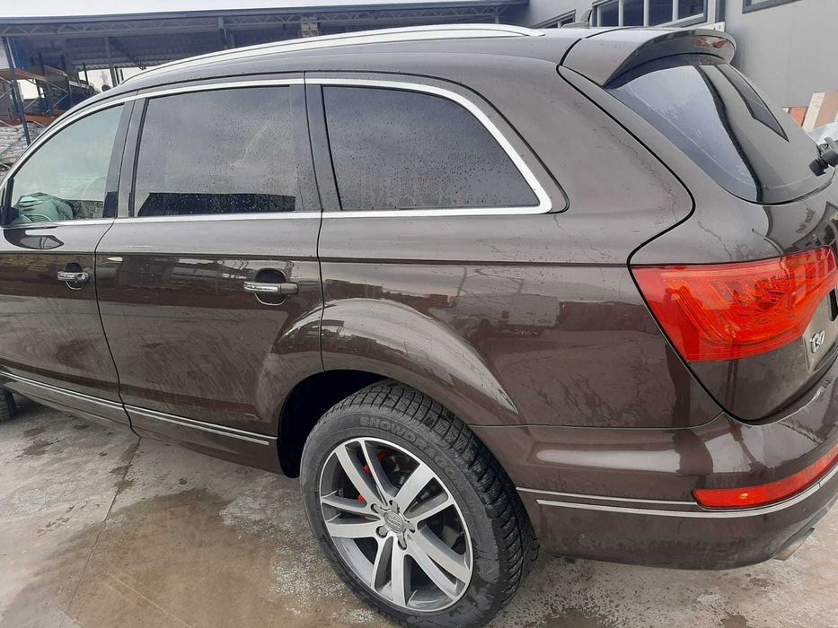 Vand Audi Q7  ,motor 3000mc 7 locuri,Tip tronic model 4L stil American