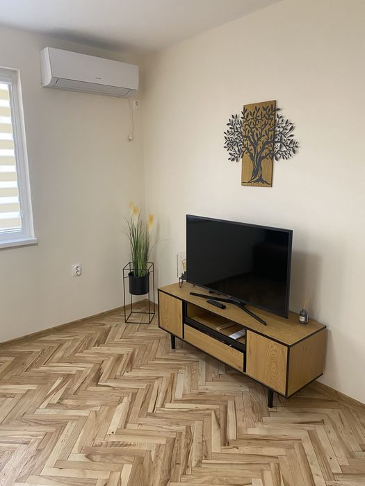 Продава се Двустаен апартамент в Плевен, Идеален център - 55 кв.м за 1132 €/кв.м - Снимка #9
