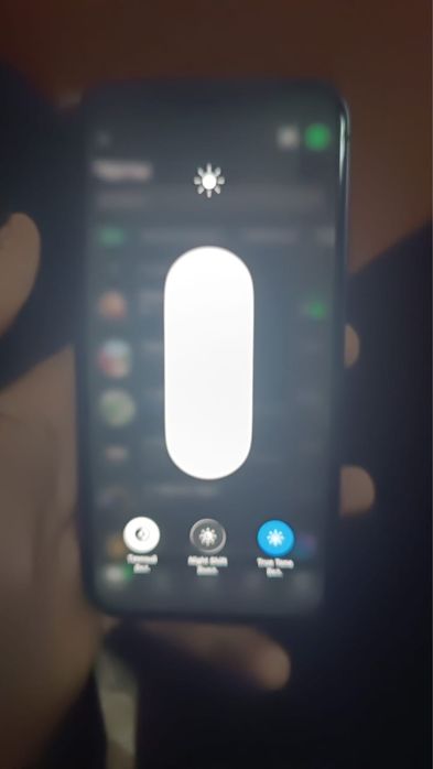 Продам айфон 12