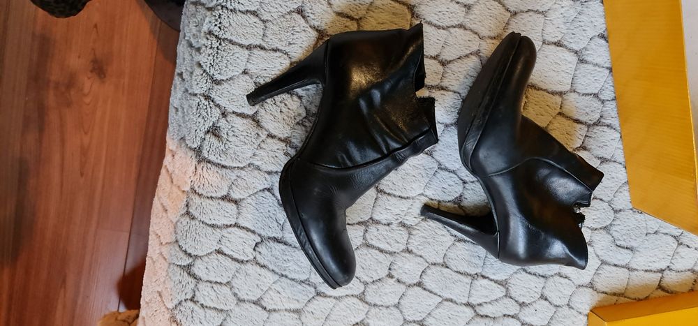 Обувки, боти италиански носени