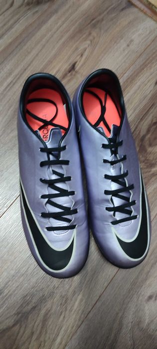 Ghete fotbal Nike